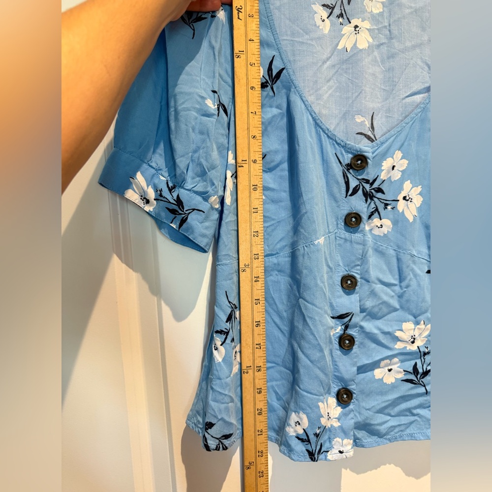 Abercrombie & Fitch top floral v-neck - Picture 6 of 8